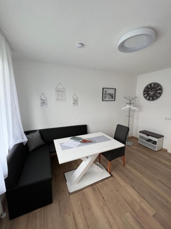 Apartment 2 Gaeste Schörfling Exteriér fotografie